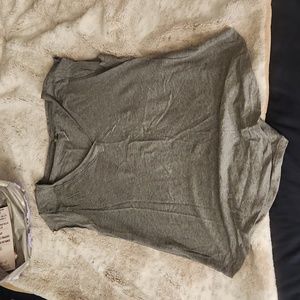 Mono B tee